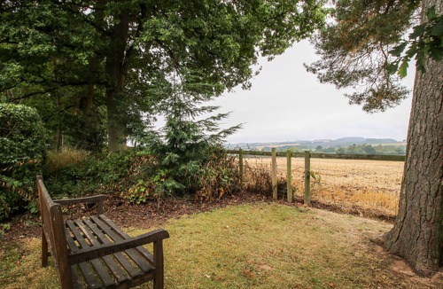 Easthope Cottage | 6 OLD ORCHARD, pet friendly, with a garden in Much Wenlock