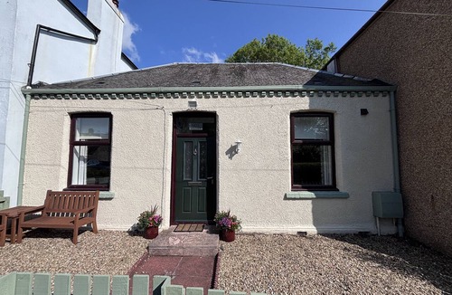 Lanark Cottage | 60E Wellgate