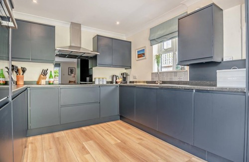 Aldeburgh Cottage | 7 Bed in Aldeburgh (oc-midba)