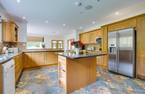 Tresowes Cottage | 7 Bed in Ashton (oc-p00891)