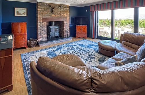 Dingwall Cottage | 8 bedroom accommodation in Dingwall