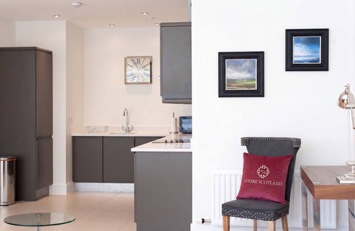 West End Apartment | A bright, spacious first floor apartment in one of the best locations in Edinburgh!
