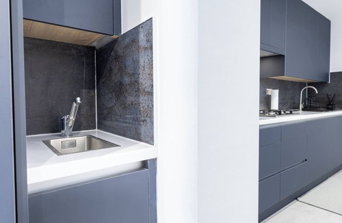 Borehamwood House | A clean, luxurious, spacious and modern 4 Bedroom house