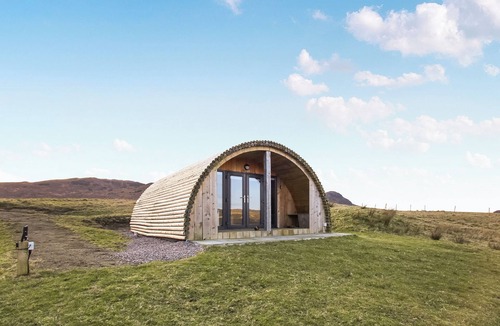 Ardnamurchan Peninsula Cottage | A good sized, dog friendly pod with silent surroundings.