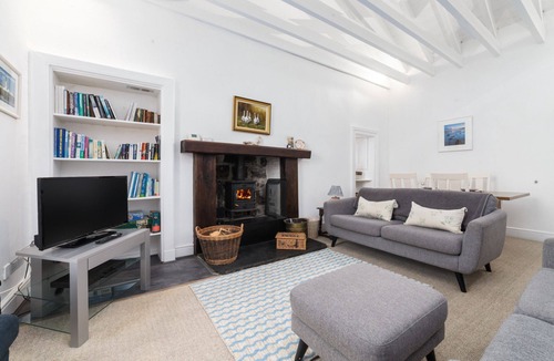 Castletown Cottage | A holiday cottage that sleeps 4 guests in 2 bedrooms