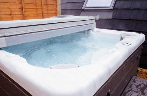 Kilmarnock Cottage | A perfect retreat for couplesand friends.