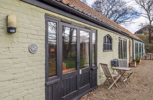 Westleton Cottage | A romantic cottage boasting onsite spa facilities