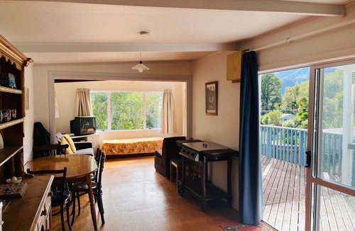 Saint Omer House | A Slice of Marlborough Sounds Paradise