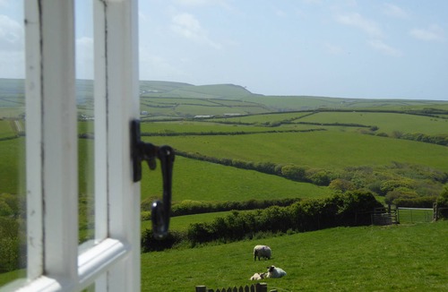 Saint Gennys Cottage | A Traditional Cornish Farm Cottage With Spectacular Coast Views