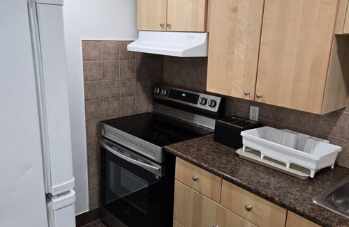 Chapel Hill South Apartment | “A tranquil stay in Orleans, just 15 minutes from downtown Ottawa,