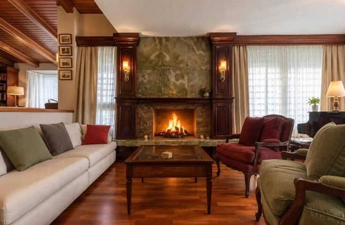 Roses House | A unique house in Roses, 975 m2, with an indoor pool and a 2,000 m2 garden