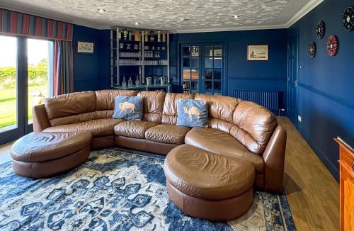 Dingwall House | Abalone