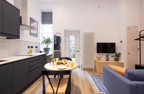 Edinburgh Hotel | Abbey Gate Studios