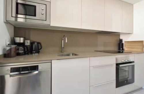 Benalmadena Apartment | Absolute Luxury: Sea View Apartment with Pool