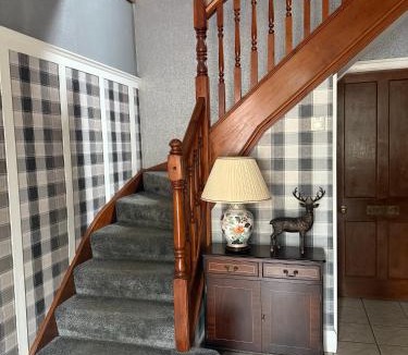 Longcroft House | Acer Lodge Guest House