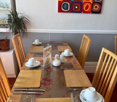 Douglas House | Adelphi Guest House