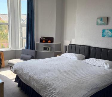 Douglas House | Adelphi Guest House