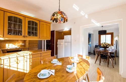 Torremolinos House | Air-Conditioned Home On the Beach with Pool, Terrace, Garden & Wi-Fi