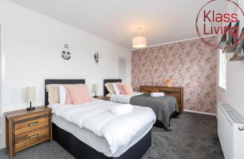 Coatbridge House | Aitkenhead house by Klass Living