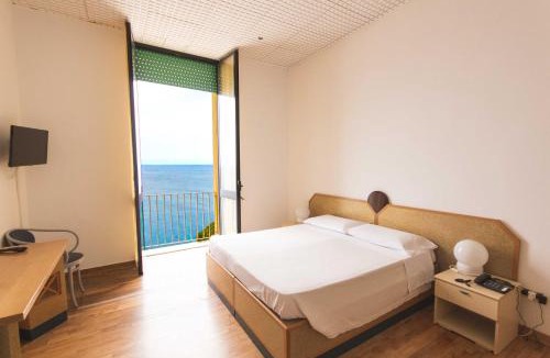 Santa Cesarea Terme Hotel | Albergo Palazzo