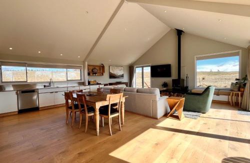 Tekapo House | Alpine Retreat - LAKE TEKAPO
