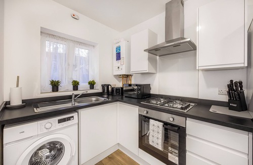 Cranbrook Apartment | Amazing Flat In London