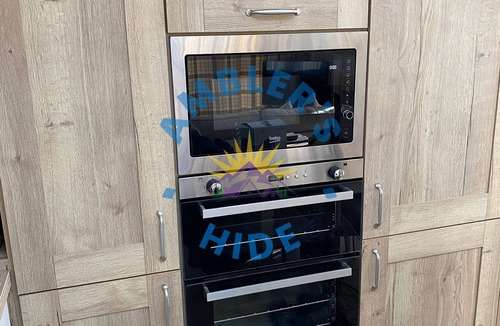 Stainburn House | Ambler's Hide - Dog-Friendly Static Caravan near Cockermouth
