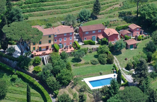 Camaiore House | Amongst Mediterrenean perfumes and colours, AC, pool, garden,private parking
