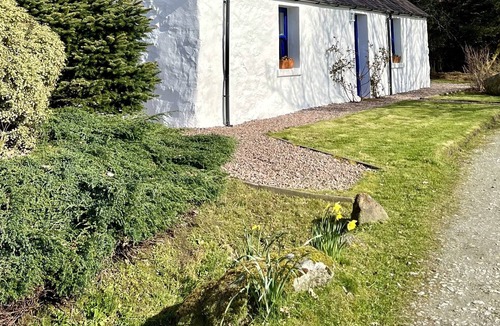 Minard Other | An 18th Century Cottage With Gorgeous Renovated Interior