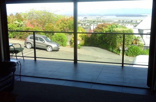 Nelson House | An all day sun, quiet, with great views holiday home