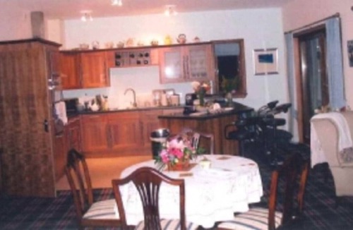 Tarbert Cottage | Anchor Cottage 2Bedroom, Sleeps 4-6, nr Tarbert, Kintyre, Strathclyde, Scotland