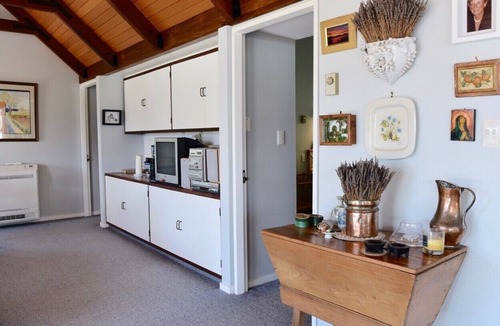Akaroa Cottage | Anchor in Akaroa - Akaroa Holiday Home