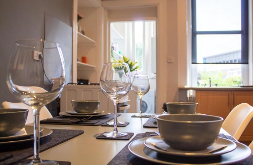 Shawlands Apartment | Anchored - Spacious Apartment in Glasgow's Southside