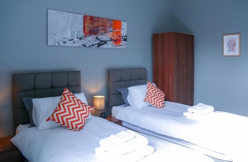Shawlands Apartment | Anchored - Spacious Apartment in Glasgow's Southside