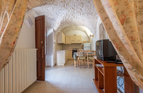 Martina Franca Apartment | Ancient farm among the olive trees with pool in the Itria Valley