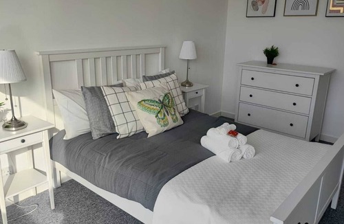 Finnieston Apartment | Anderston - Cozy Apartment with city views