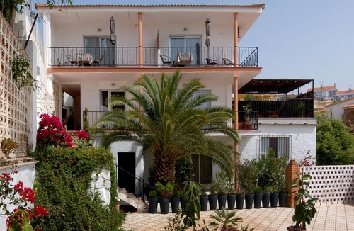 Malaga-Este Apartment | Apart. 3, Casa Malaga with sea views & balcony