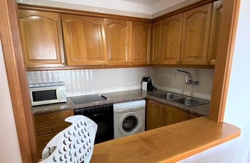 L'Escala Apartment | Apartaments Nàutic Xaloc first line of the sea