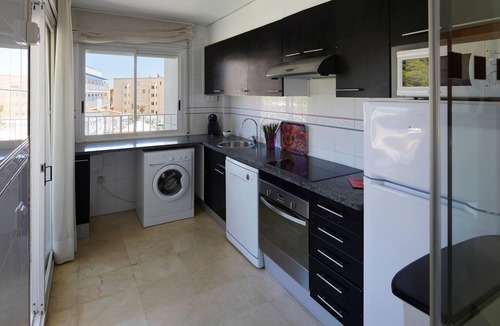 L'Estartit Apartment | APARTMENT (3 ADULTS + 2 CHILDREN) STREET VIEW