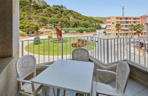 L'Estartit Apartment | APARTMENT (3 ADULTS + 2 CHILDREN) STREET VIEW