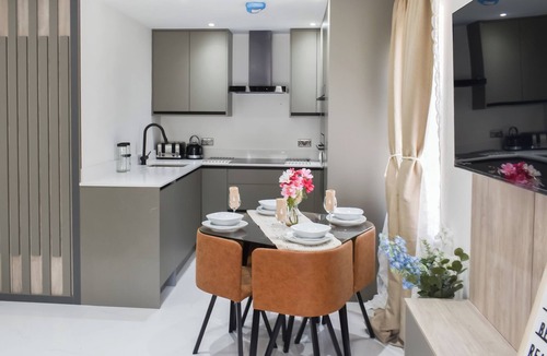 Brentwood Apartment | Apartment 3 - UK51648