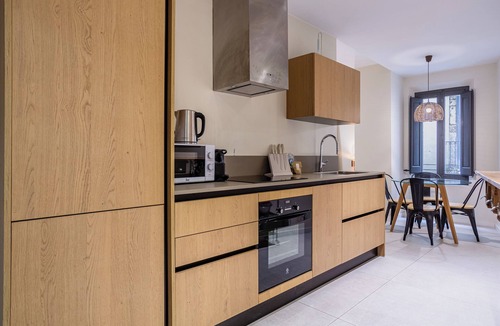 Old Town Apartment | Apartment '8 Geranio' with Balcony, Wi-Fi and Air Conditioning