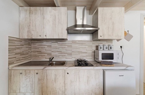 Melissano Apartment | Apartment 'B&B Notti in Salento - Comfort' with Wi-Fi and Air Conditioning