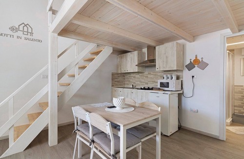 Melissano Apartment | Apartment 'B&B Notti in Salento - Comfort' with Wi-Fi and Air Conditioning