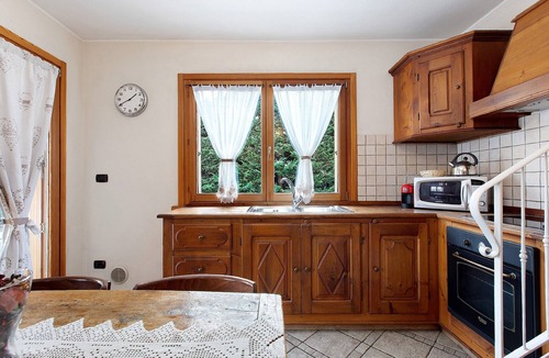 Pila Apartment | Apartment 'Bilocale 1' with Mountain View, Shared Terrace and Wi-Fi