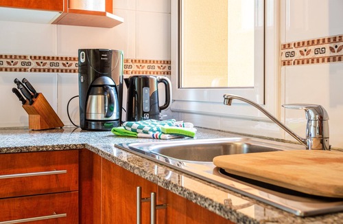 Platja d'Aro Apartment | Apartment 'Bovilla' with Shared Pool, Wi-Fi and Air Conditioning