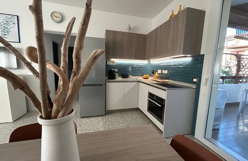 Santa Marinella Apartment | Apartment 'Dimora Azzurra' with Private Garden, Balcony and Air Conditioning