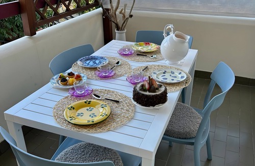 Santa Marinella Apartment | Apartment 'Dimora Azzurra' with Private Garden, Balcony and Air Conditioning