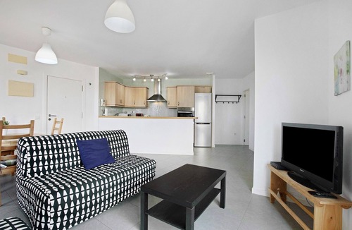 El Medano Apartment | Apartment Edificio Los Martines with Sea View, Pool & Wi-Fi