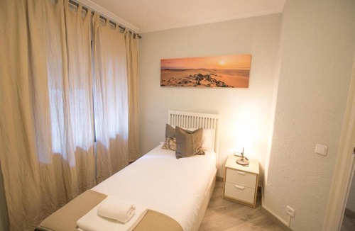 Collblanc y La Torrassa Apartment | Apartment for 6 people, equipped and confortable